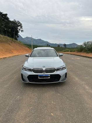 BMW 320i 2.0 16V TURBO FLEX M SPORT AUTOMÁTICO BMW 320i 2.0 16V TURBO FLEX M SPORT AUTOMÁTICO